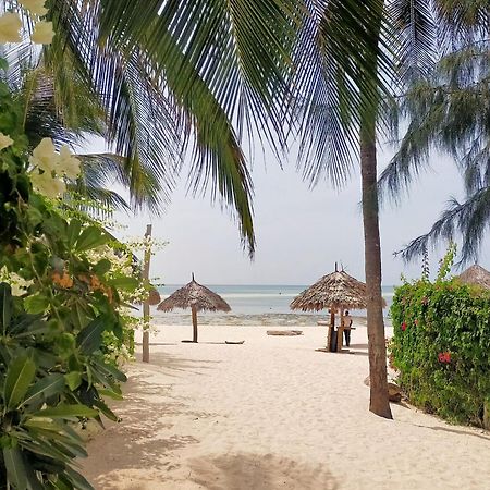 Pole Pole Beach House ワタム エクステリア 写真