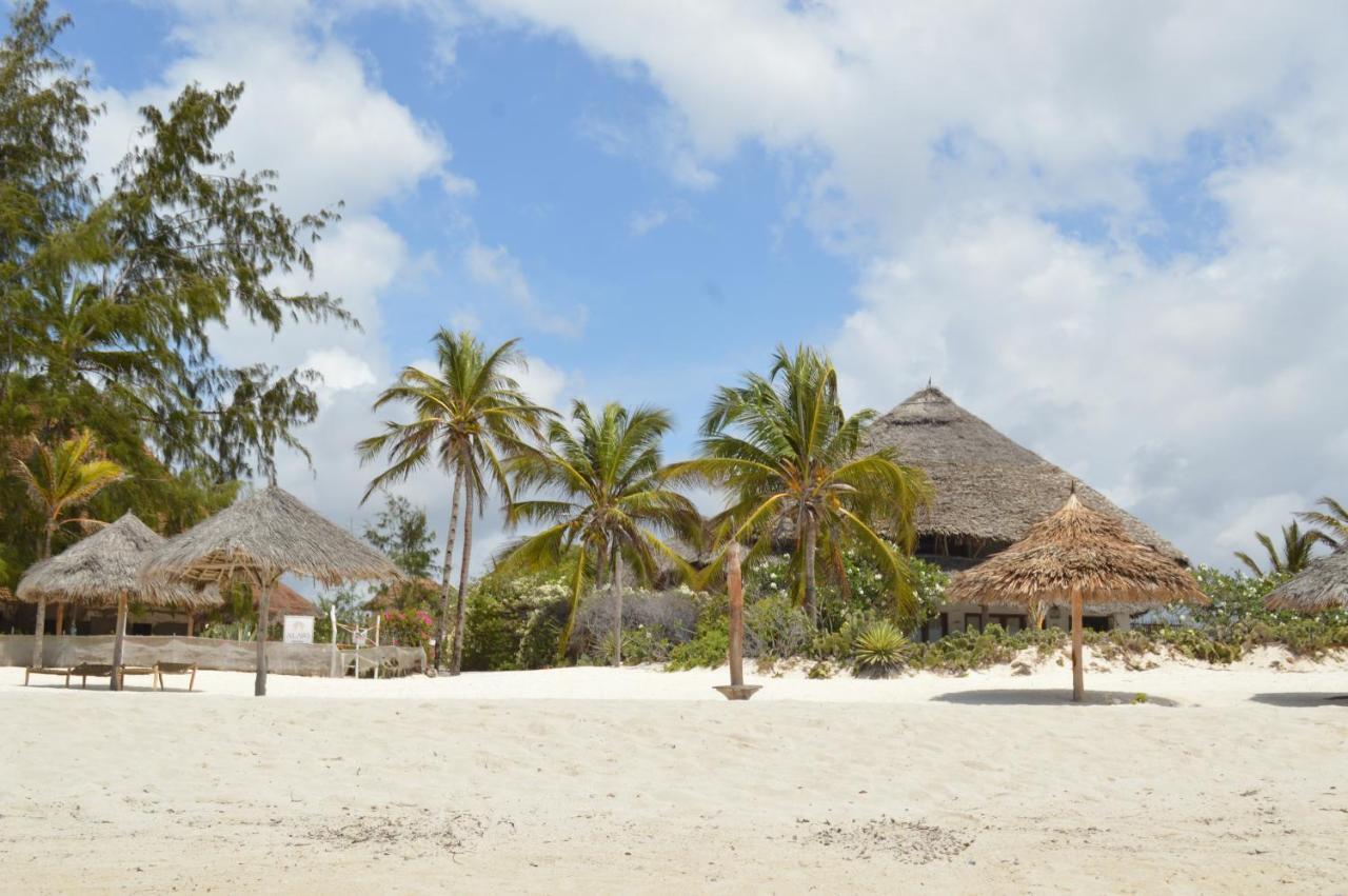 Pole Pole Beach House ワタム エクステリア 写真