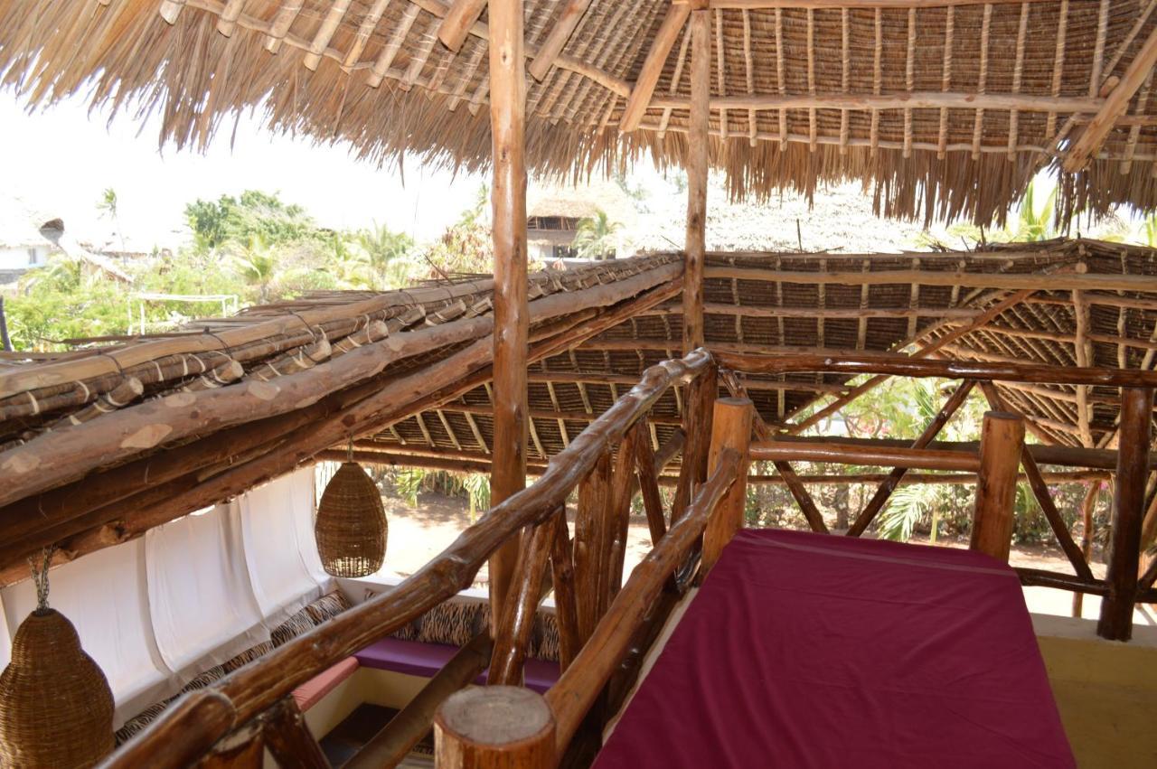 Pole Pole Beach House ワタム エクステリア 写真